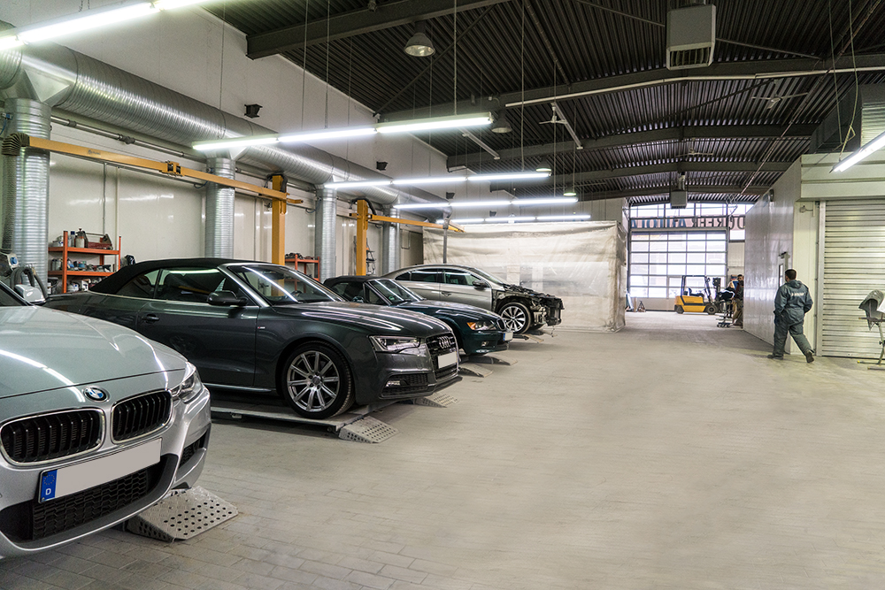 Bergedorfer Autolackiererei - Premium-Marken in unserer Halle (Audi, BMW, Mercedes)